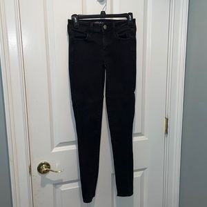 Great condition never worn American eagle black jeans!